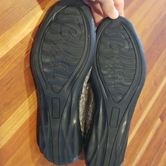 Bernie Mev size 37 gold shoes - Picture 3 of 4